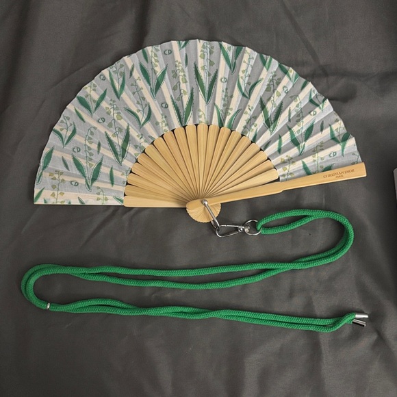 Dior Exclusive Fan Gift Set - NEW - Picture 5 of 13